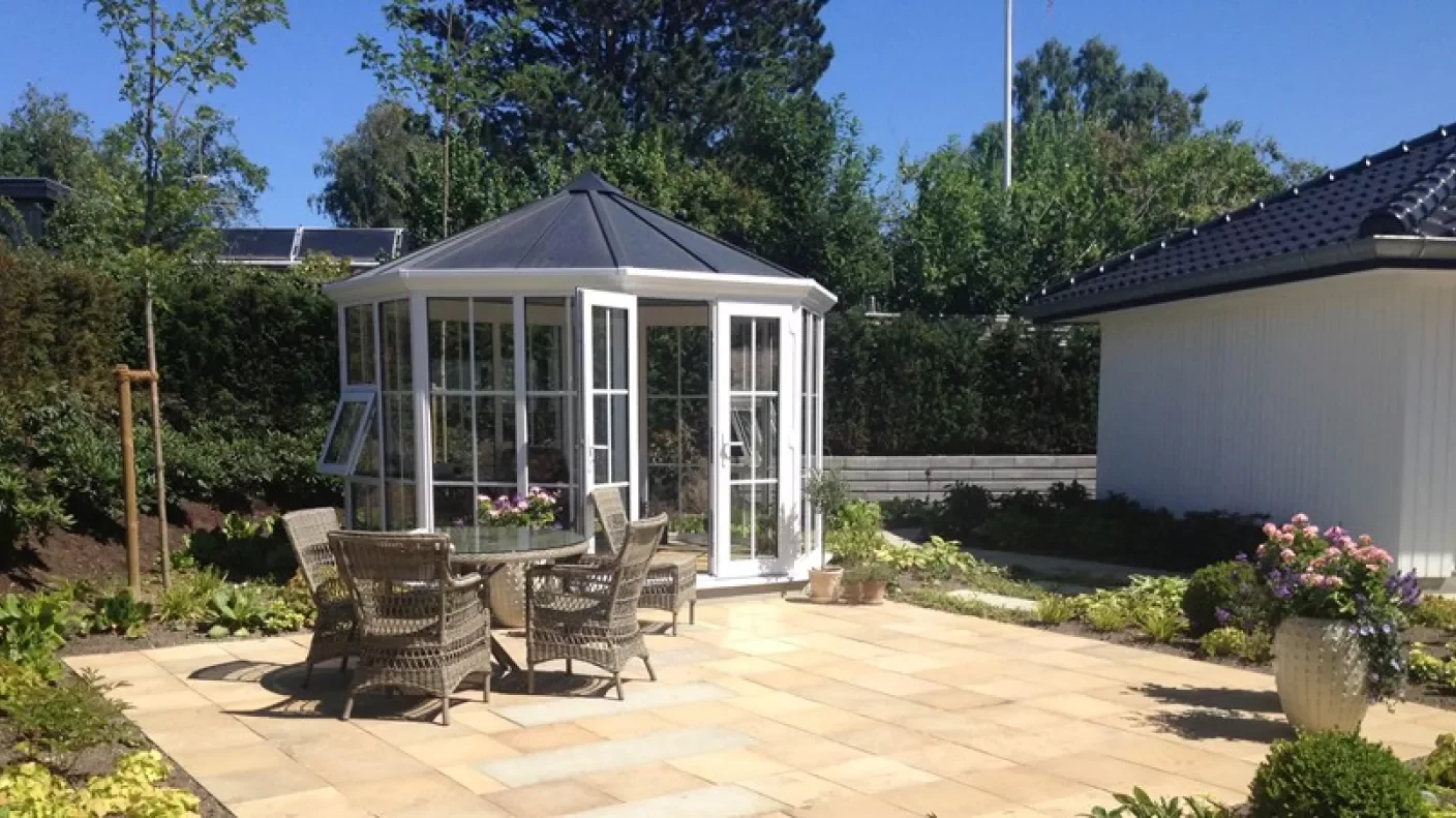 pavillon set udefra