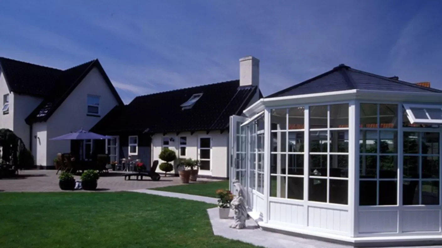 pavillon set forfra