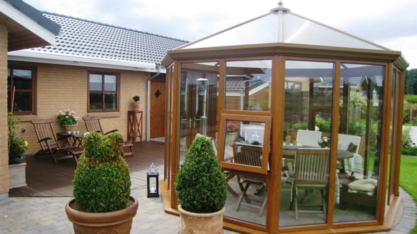 pavillon set udefra