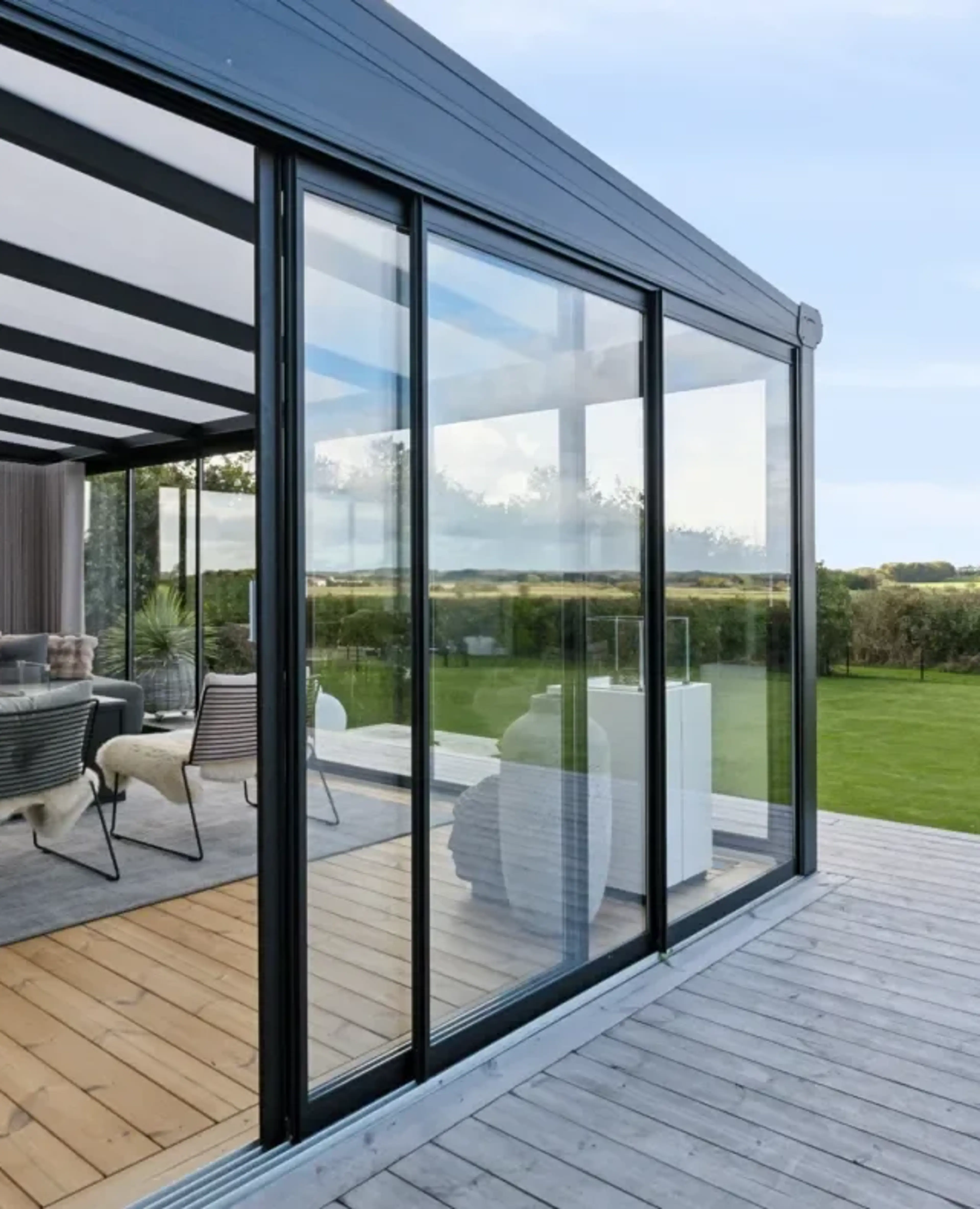 overdækket terrasse set fra siden