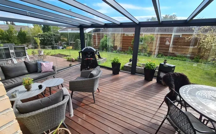 overdækket terrasse indefra