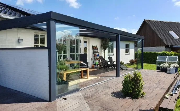 overdækket terrasse udefra