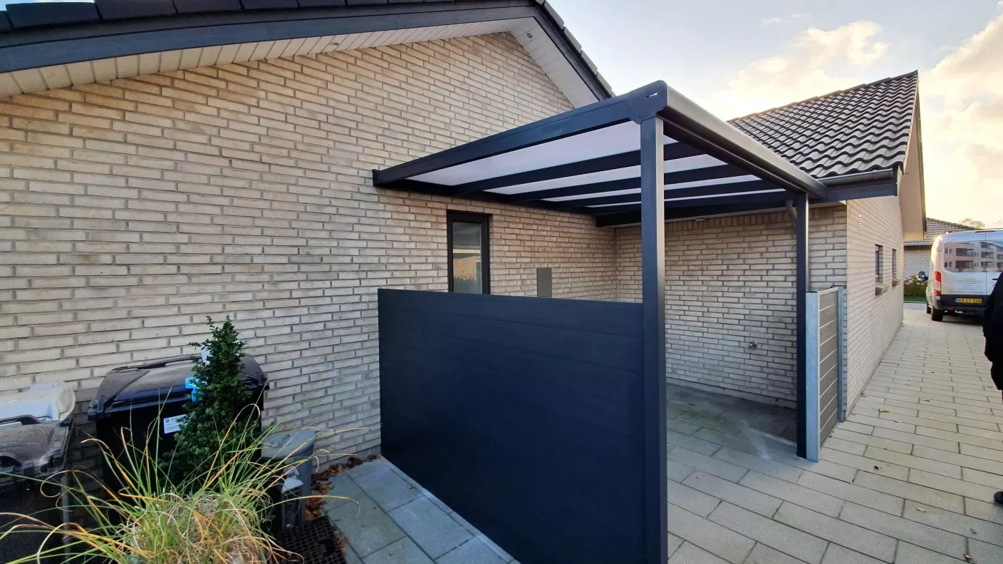 overdækket terrasse set udefra