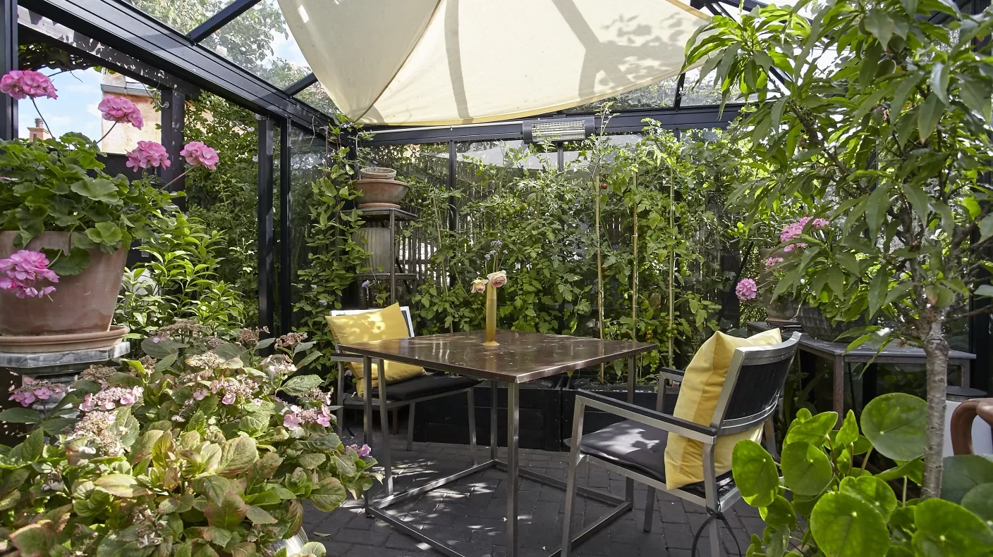 pavillon set indefra