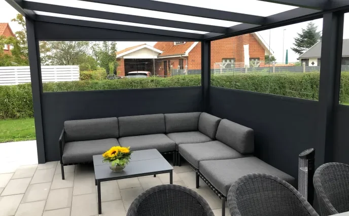 overdækket terrasse indefra