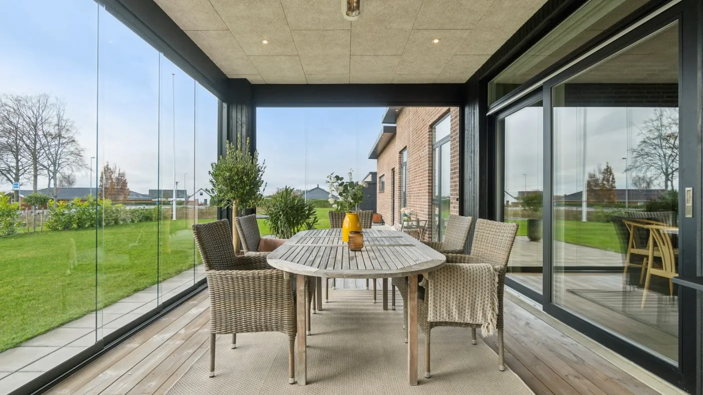 overdækket terrasse set indefra
