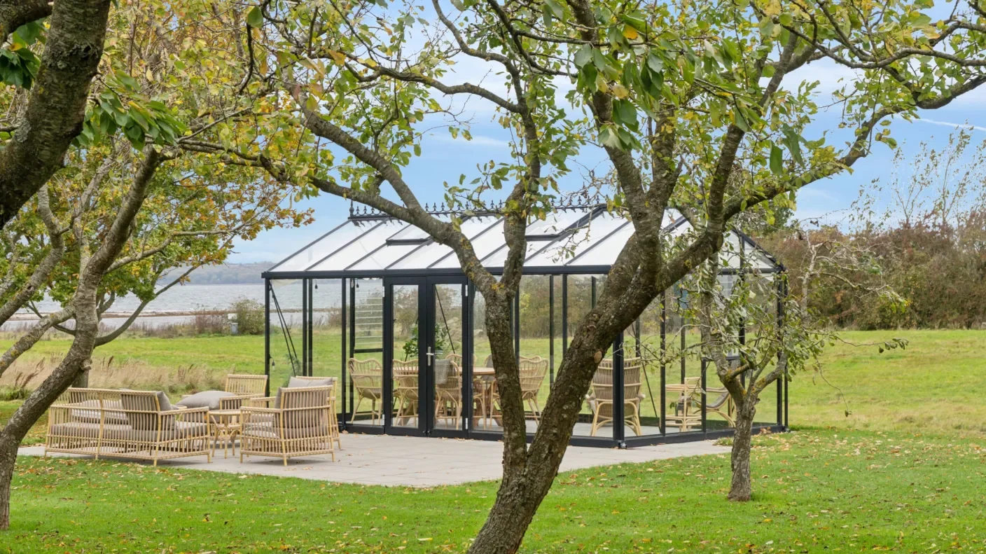 pavillon set udefra