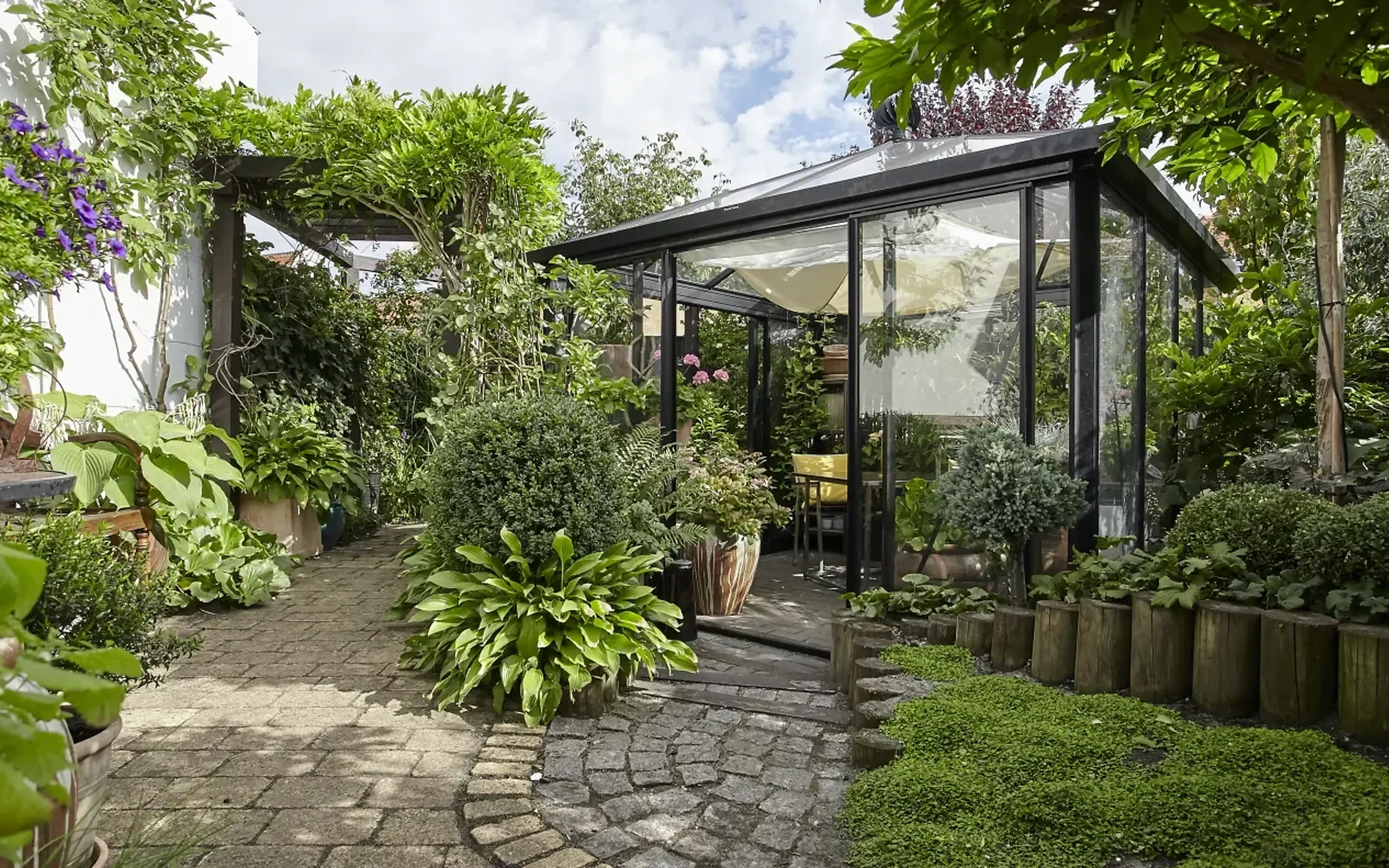 pavillon set forfra