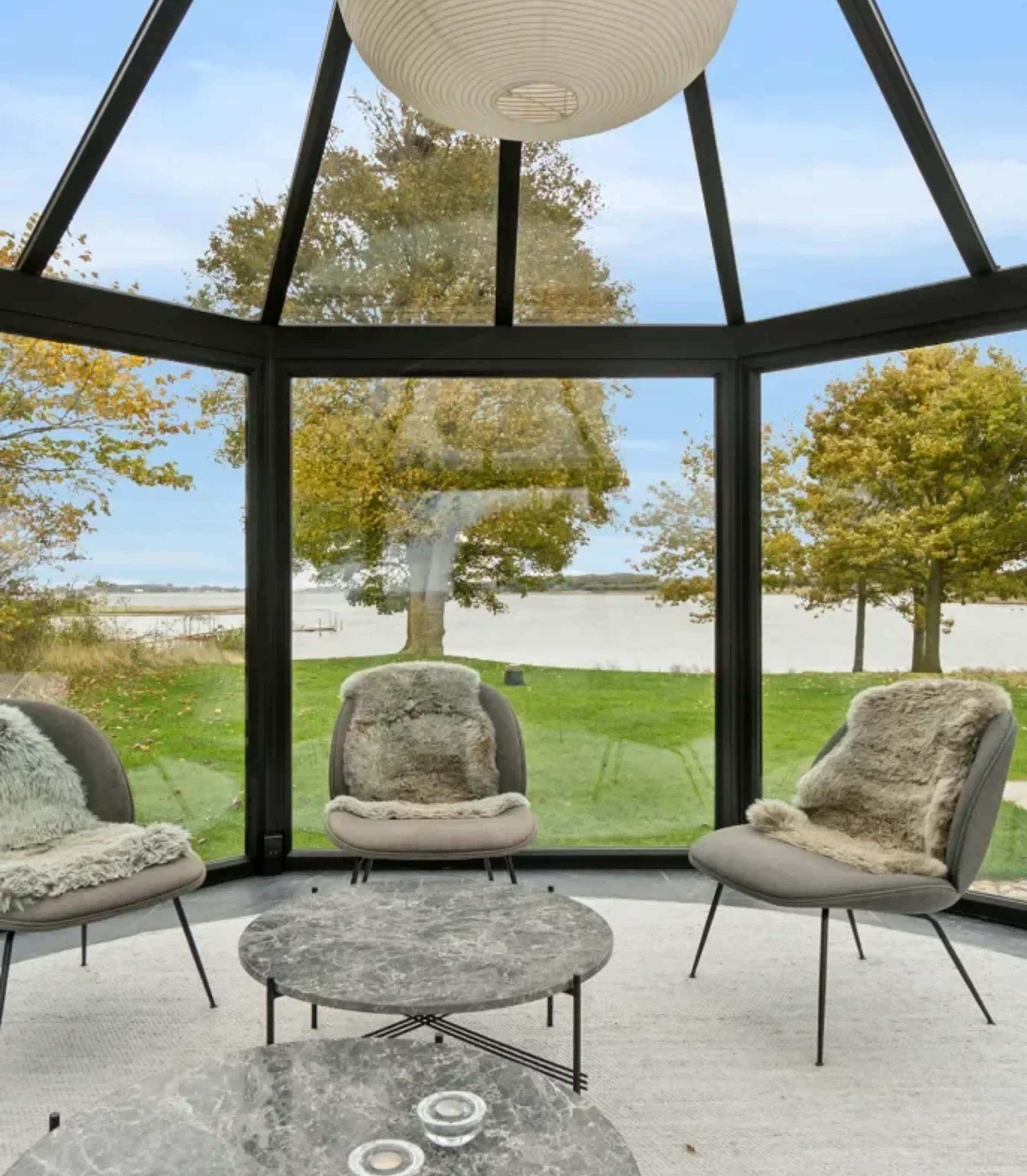 pavillon set indefra